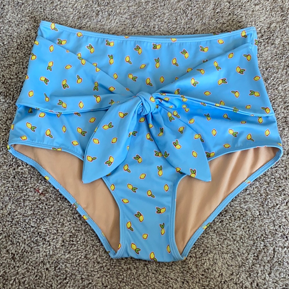 Kortni Jeane Bottoms: Lemon 🍋